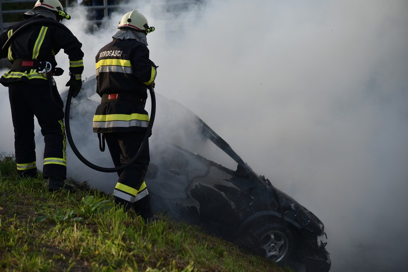 Vatrogasna viježba Podravina 2019, legrad, zapaljeni automobil ilustracija (33)
