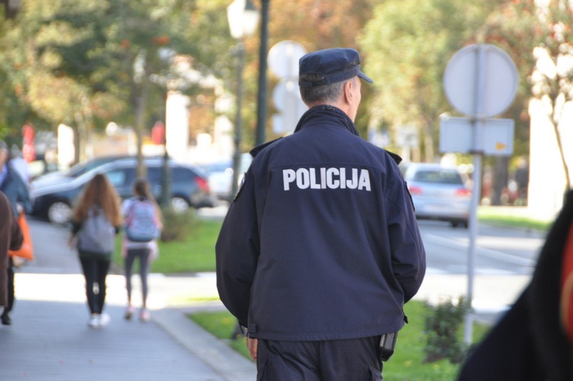 Bjelovarsko-bilogorska policija traži lopova: ‘Ukrao dva neispravna automobila’