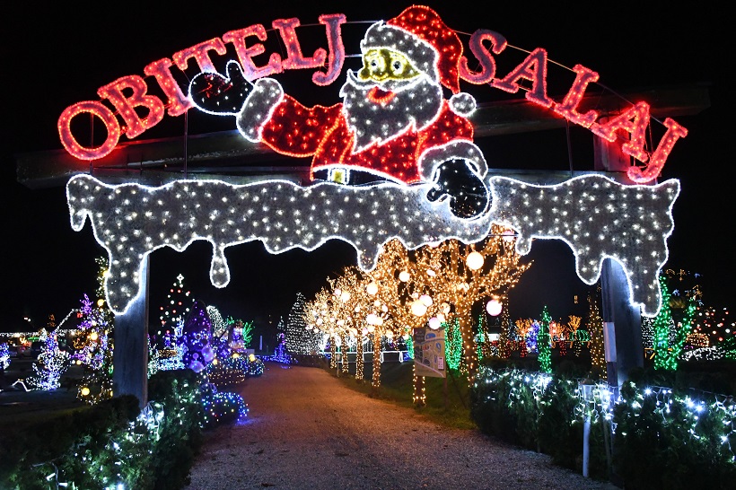 [VIDEO] PET MILIJUNA LAMPICA Pogledajte Božićnu priču obitelji Salaj