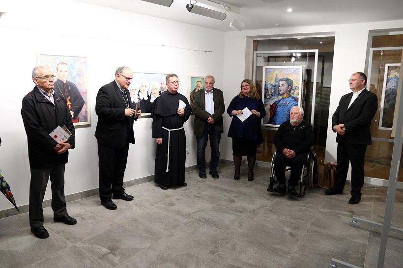 Kranjčićevci portrete hrvatskih svetaca iz Križevaca donijeli u Šibenik