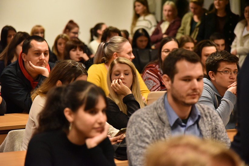 Tribina Urednik – Između Marginalizacije I Novoga Uzleta (20)
