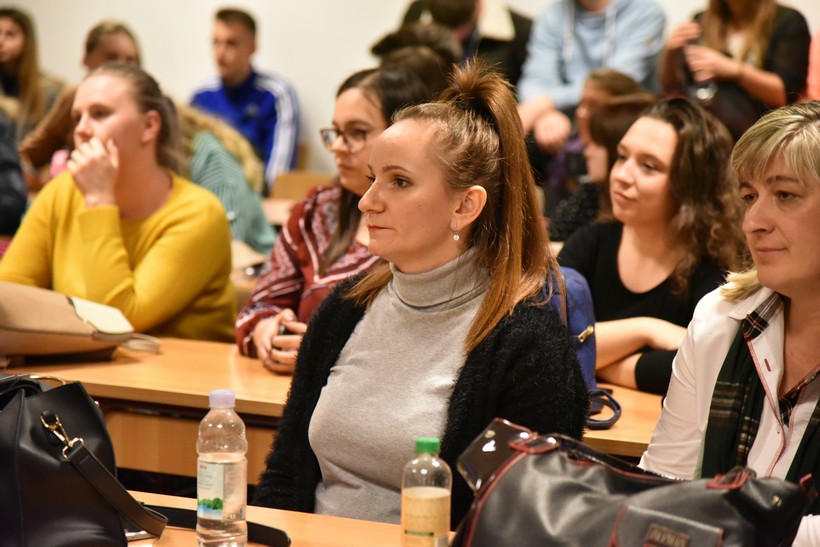 Tribina Urednik – Između Marginalizacije I Novoga Uzleta (24)