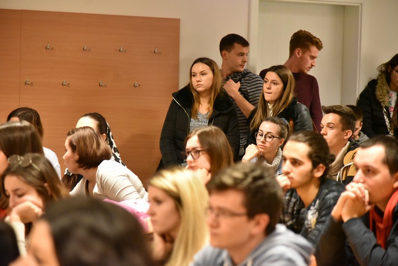 Tribina Urednik – Između Marginalizacije I Novoga Uzleta (28)
