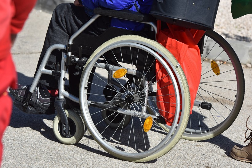 Sibenik:  Invalidska kolica