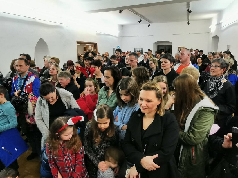 U Muzeju Grada Đurđevca otvorena izložba jaslica „Božiću ususret 2019.“