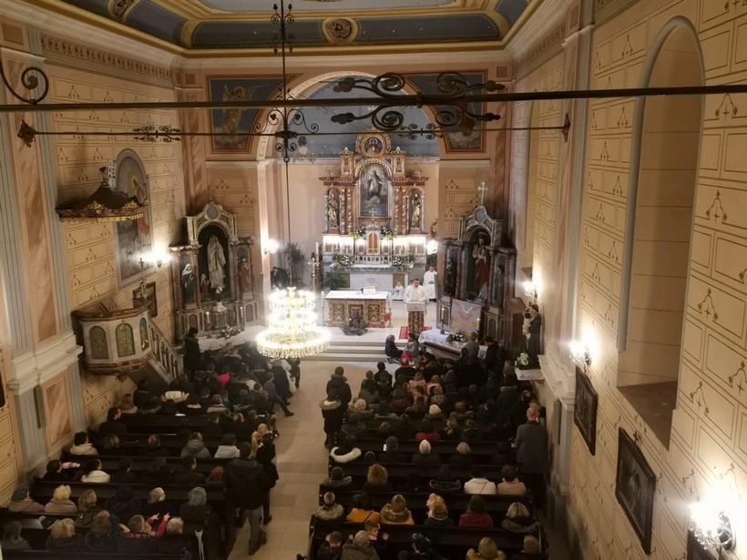 [FOTO] Rektor Međubiskupskog sjemeništa predvodio slavlje patrona župe Sv. Nikole biskupa u Koprivnici