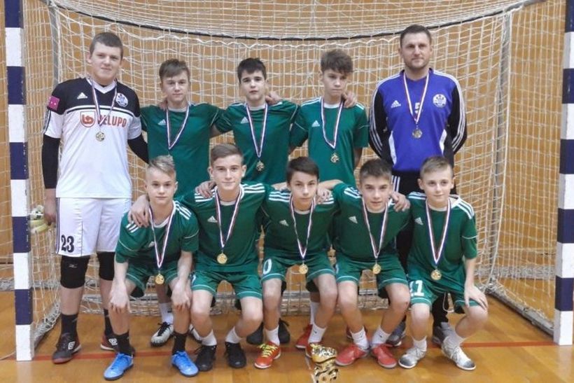 Mladi nogometaši Slaven Belupa osvojili malonogometni turnir u Prelogu