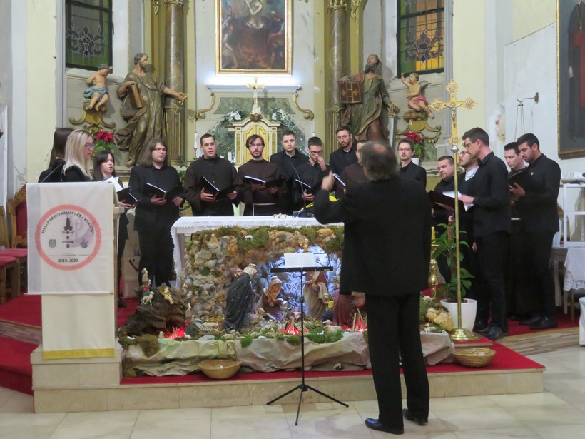 U prepunoj crkvi „Sv. Vida“ u Vrbovcu održan koncert Pučkih pivača Katoličkog bogoslovnog fakulteta