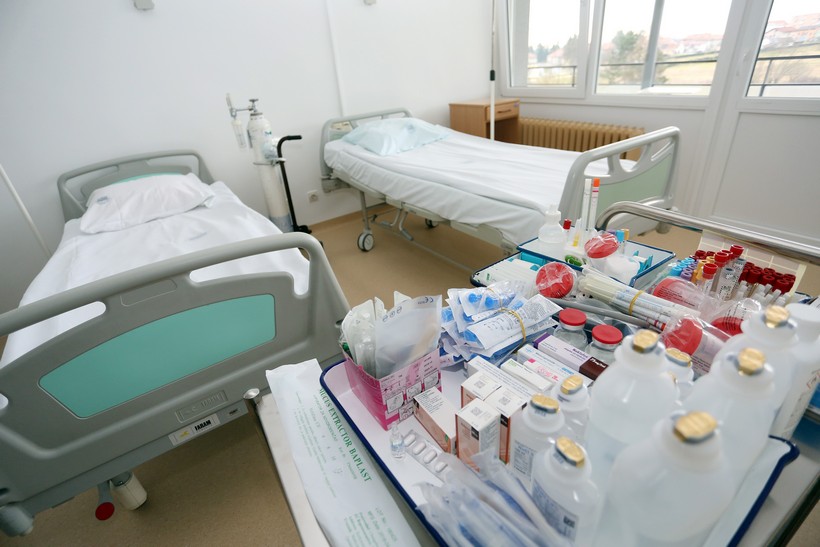 U slučaju popunjavanja bolničkih kapaciteta u Osijeku, oboljele će se smještati u tri sportske dvorane