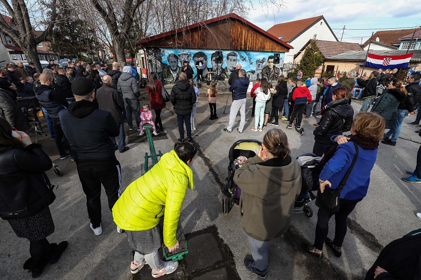 Zagreb: Stanovnici Dubrave  prosvjedovali protiv rušenja parka u Vinodolskoj ulici