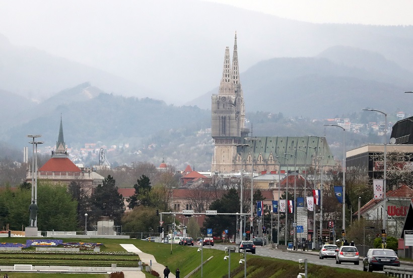 Šokantne snimke iz porušenih zagrebačkih crkava