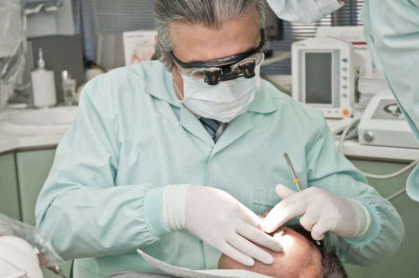 zubar stomatolog