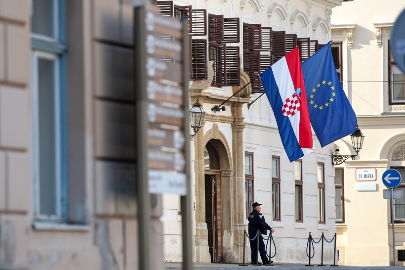 Zagreb: Miran i sunčan dan na Gornjem Gradu mjesec dana nakon potresa