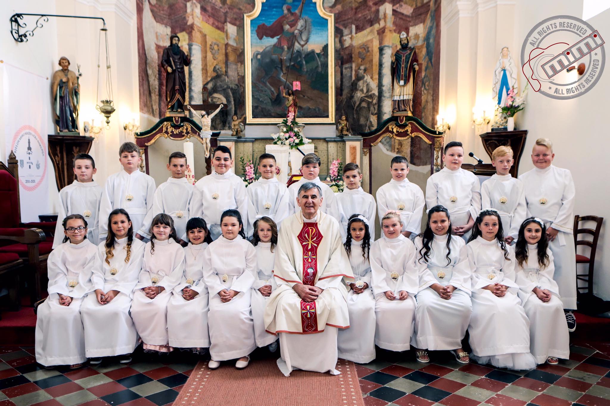🖼️ Sakrament prve pričesti u župnoj crkvi sv. Jurja u Đurđicu