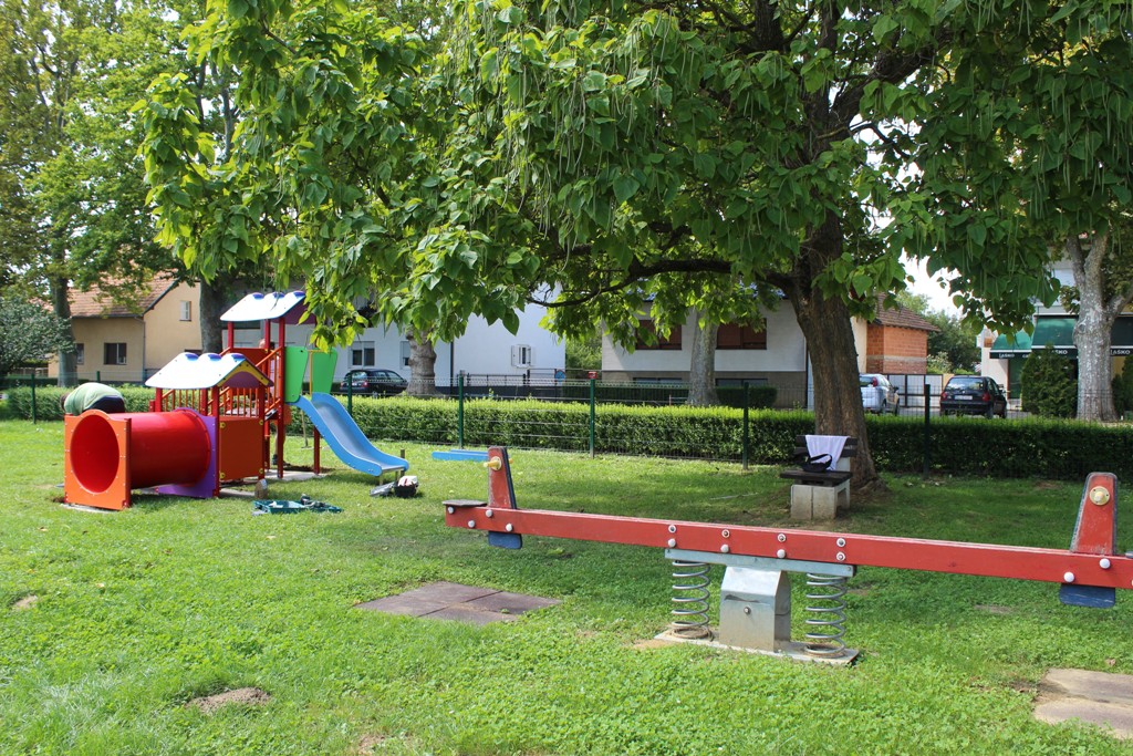 02 igraliste_Gornji_grad_2