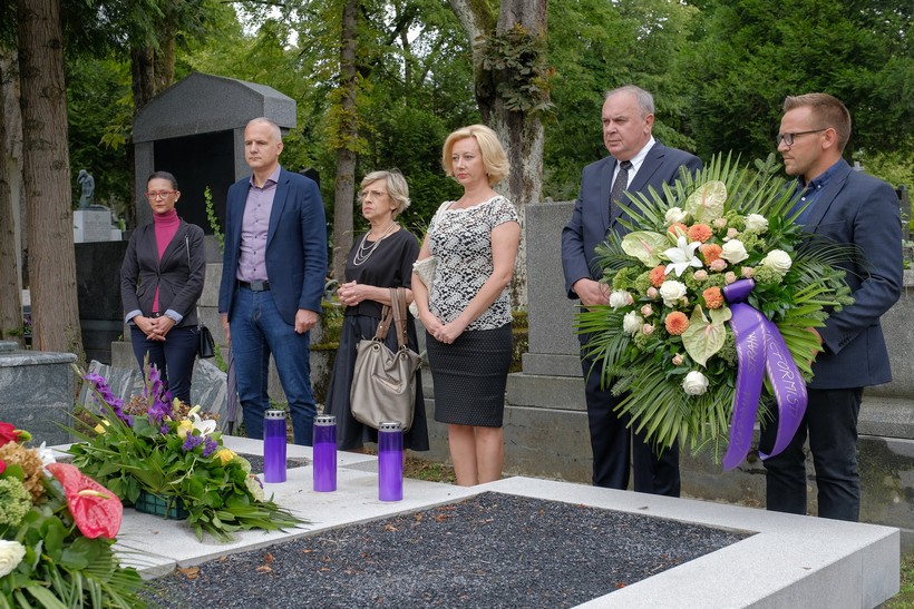 Reformisti na grobu Savke Dabčević Kučar: ‘Savka bi trebala biti uzor drugima’