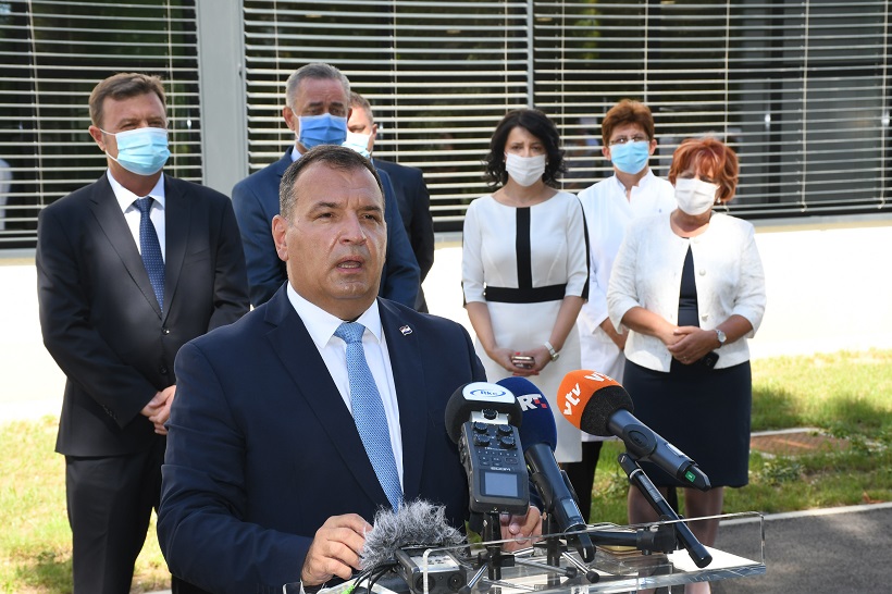 Ministar Beroš obišao rekonstruiranu i novoopremljenu Opću bolnicu u Koprivnici