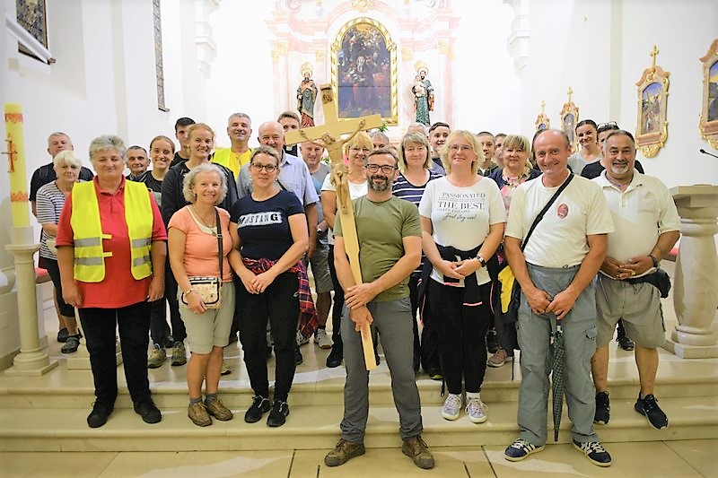 🖼️ Križevački hodočasnici krenuli u nacionalno svetište Majke Božje Bistričke