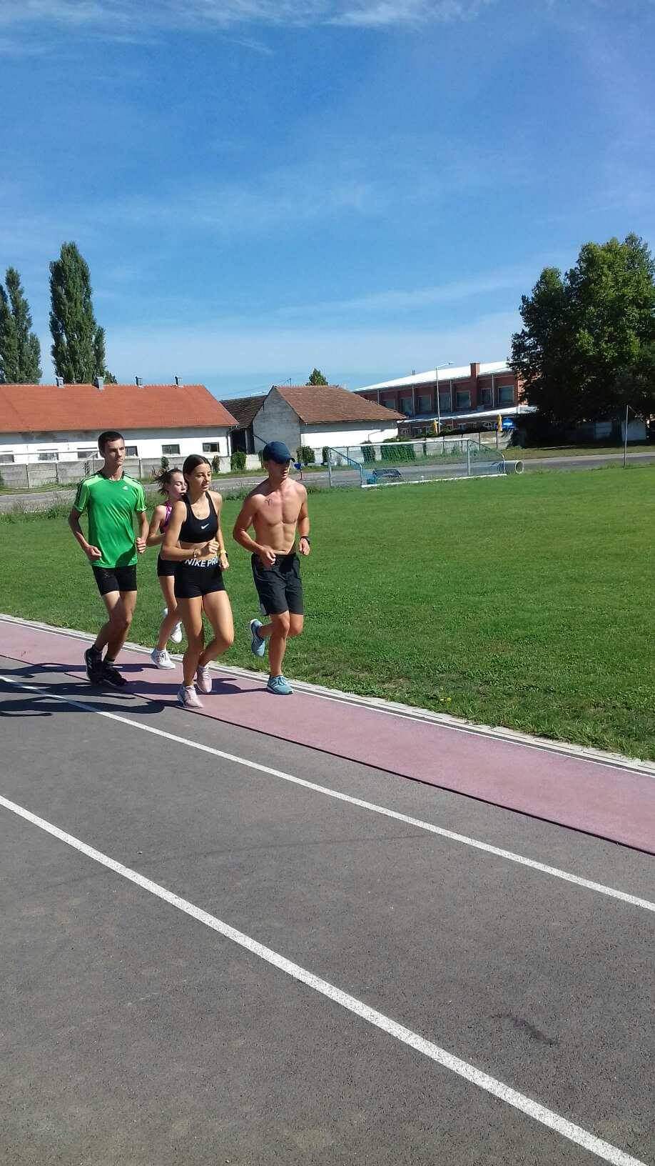 received_712903329440805