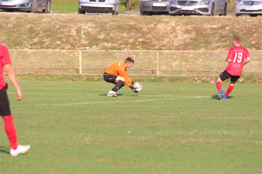 nogomet tomislav radnik viktorija 16