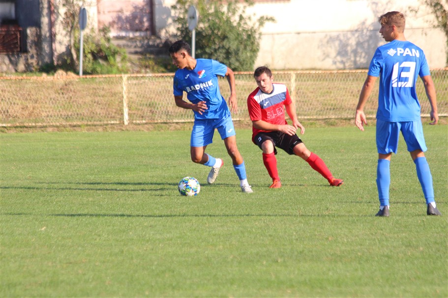 nogomet tomislav radnik viktorija 21