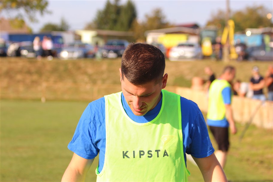 nogomet tomislav radnik viktorija 32