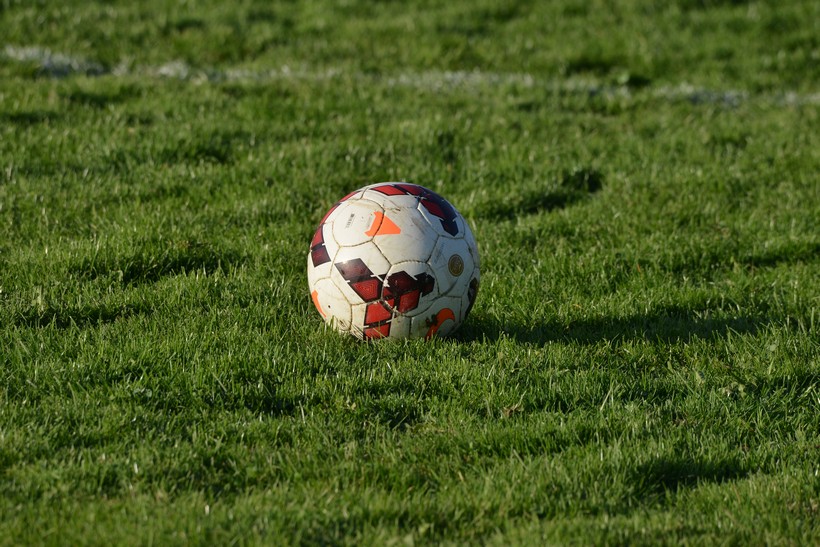 NEVJEROJATNO Trener poginuo u udaru groma, trojica nogometaša ozlijeđeni