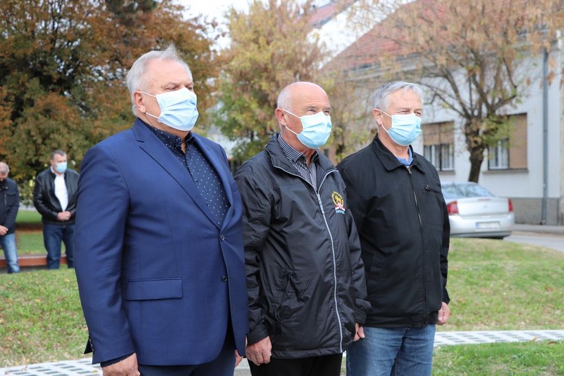 Polaganje_vijenaca_Spomenik_slobode_13
