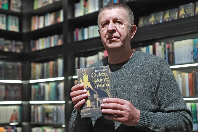 Zagreb: Predstavljanje novoga romana Josipa Mlakića "O zlatu, ljudima i psima"