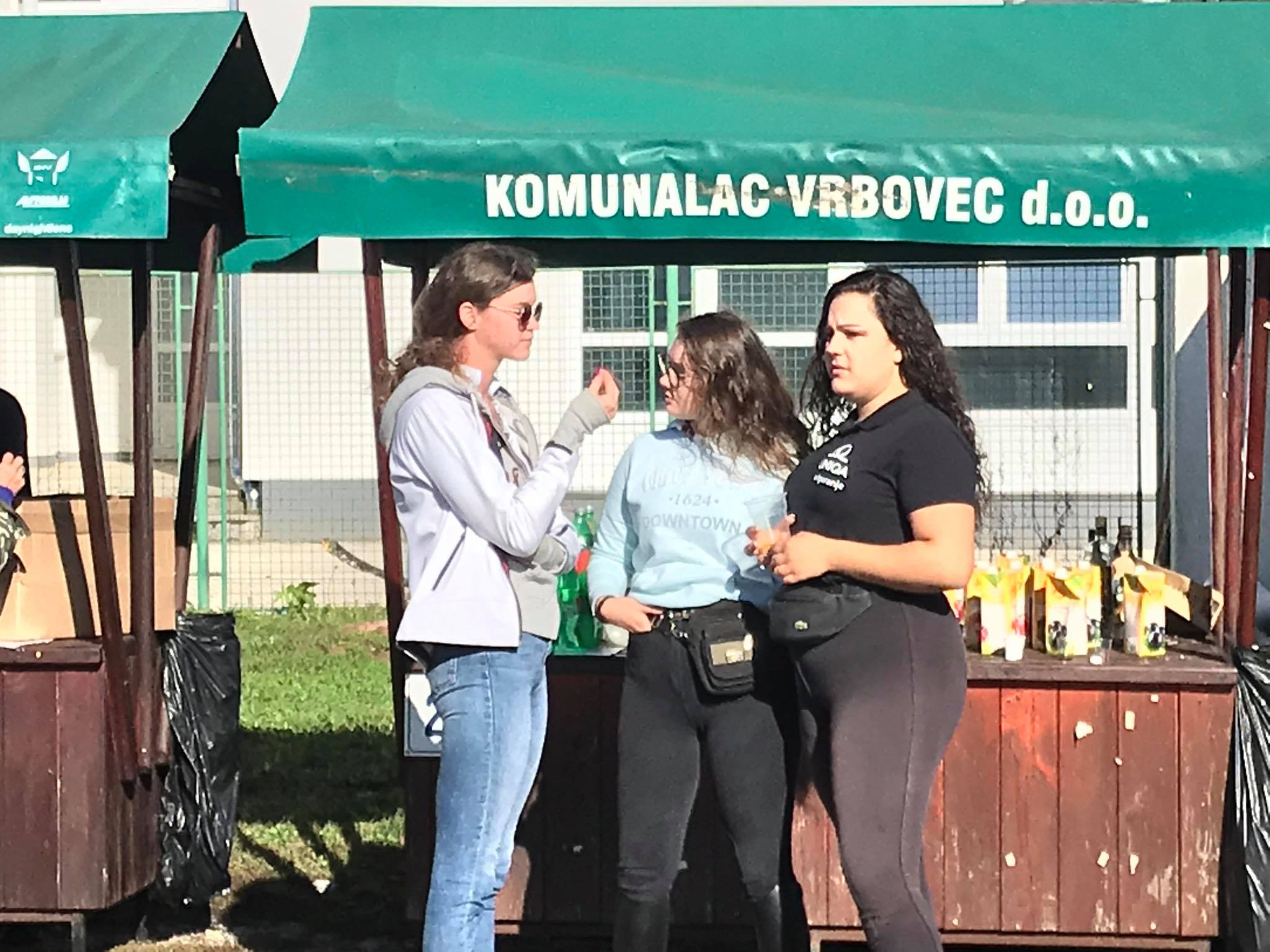 konji48