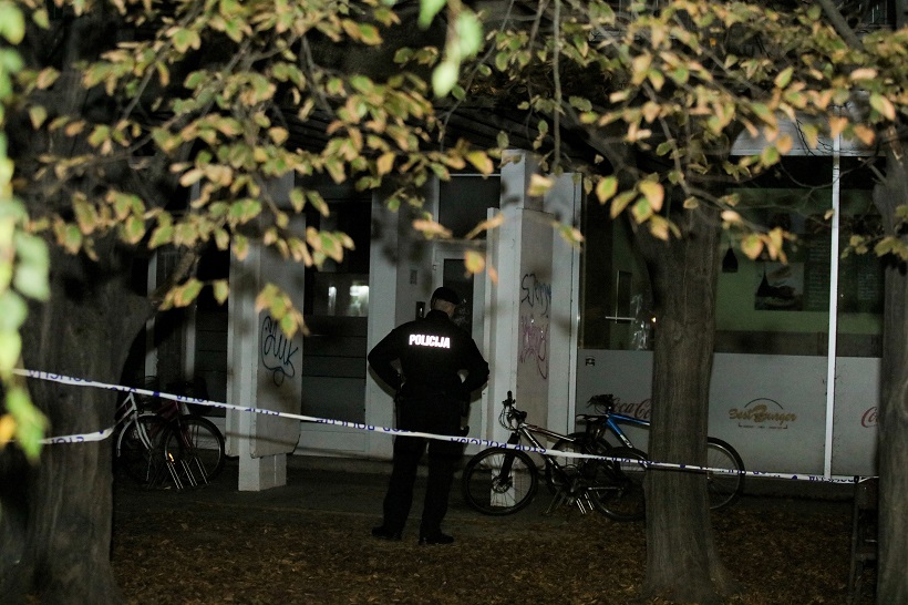 Osijek: Muškarac nožem nasrnuo na ženu i njezinu kći i teško ih ozlijedio