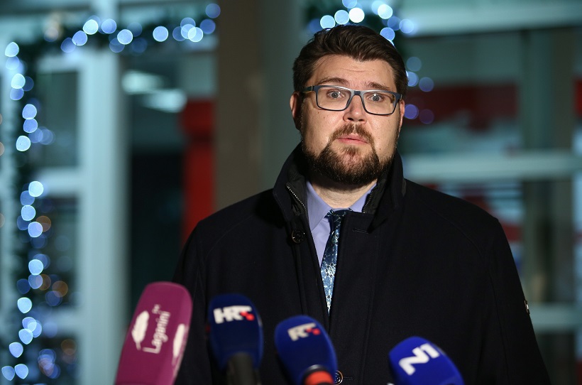 Zagreb: Peđa Grbin dao izjavu nakon online sjednice Predsjedništva stranke