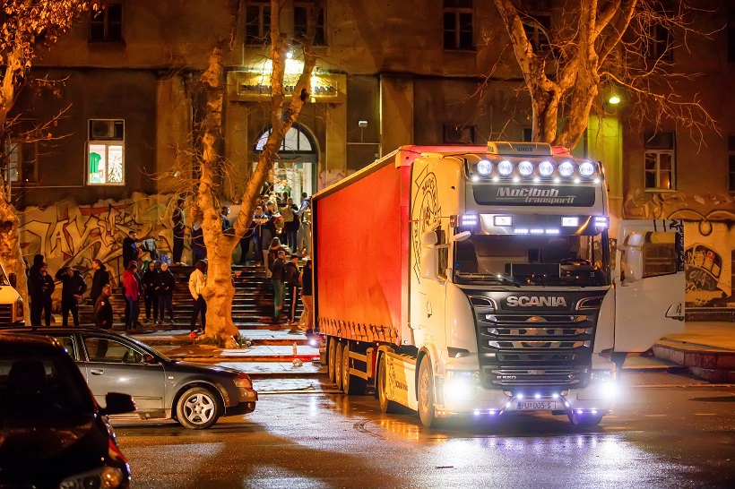 Navijači NK Istra prikupili pun šleper pomoći za Sisak i Petrinju