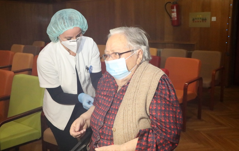 Vera Sabljak Prva osoba u Sisačko-moslavačkoj županiji koja je primila cjepivo