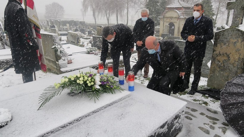 Dan sjedinjenja Međimurja s maticom zemljom Hrvatskom - grob dr. Vinka Žganca u Vratišincu (1)
