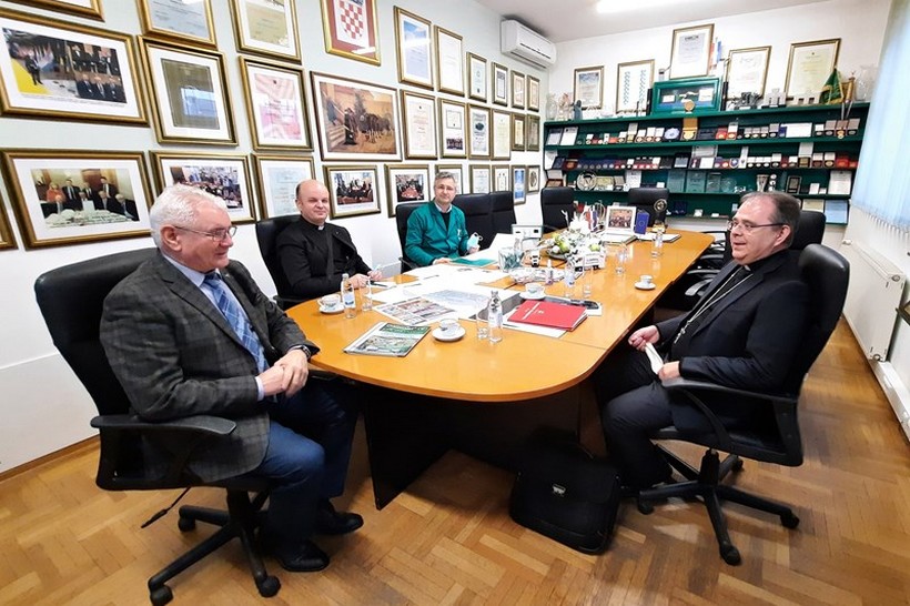 Tehnix_donacija_HR_Critas_stambeni_kontejneri_08012021 (3)