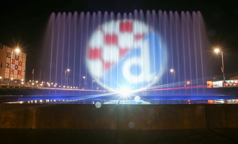 Zagrebačke fontane svijetle Dinamu u čast za europsko ‘proljeće’