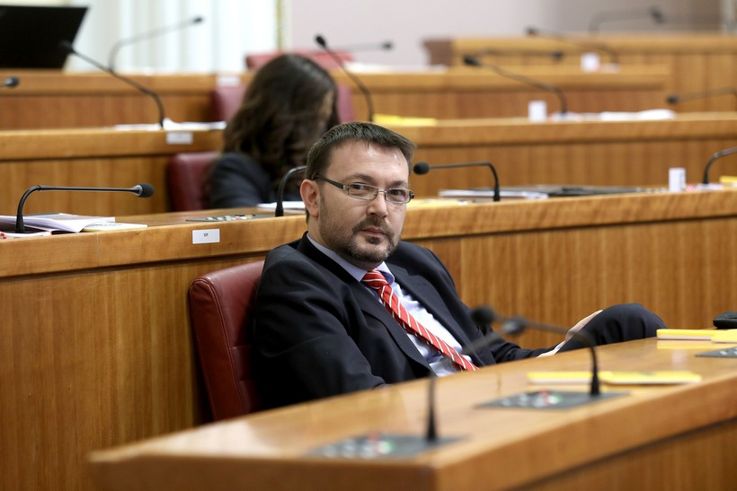 Bauk: ‘Plenković jedini ne poštuje odluku Ustavnog suda’