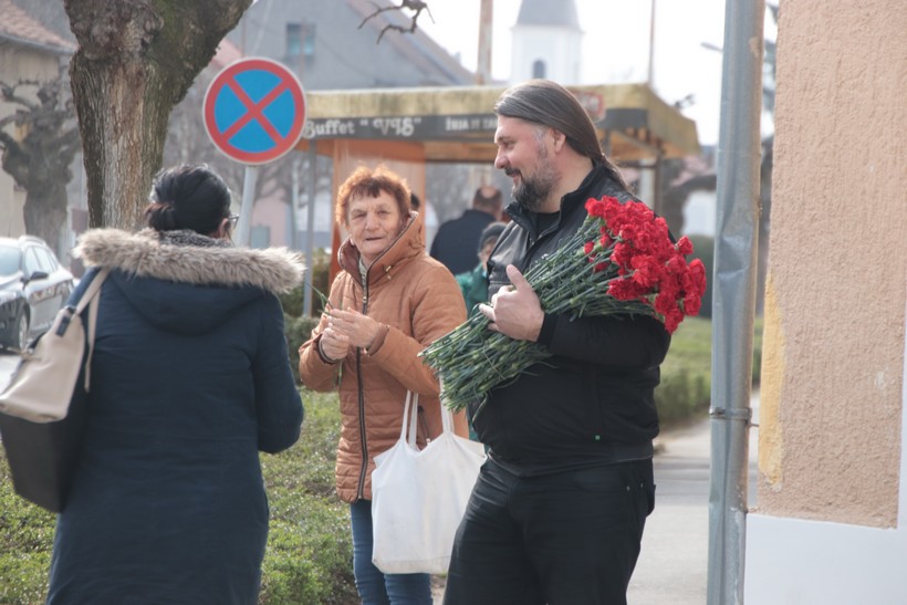 kešer karanfili (1)