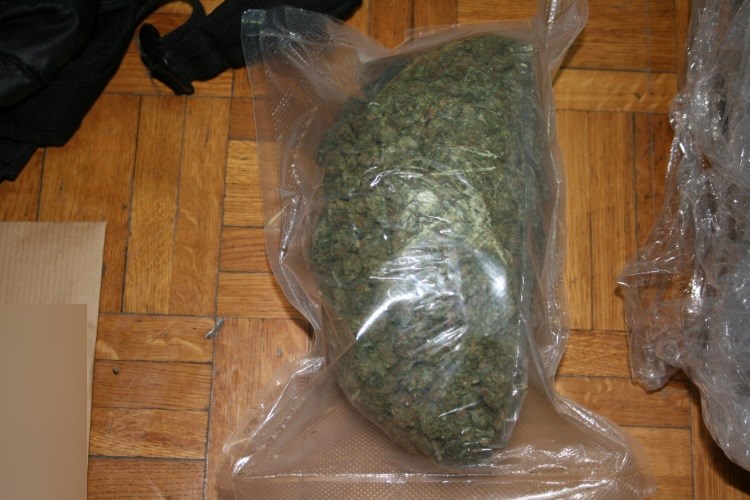 Policija 21-godišnjaku zaplijenila pet kilograma marihuane