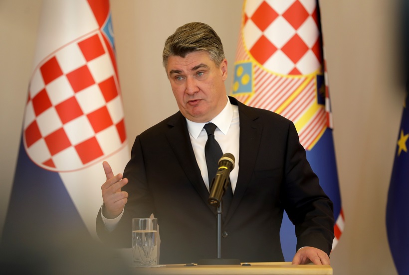 Zagreb: Predsjednik se obratio medijima nakon prijema u znak sjećanja na Josipa Jovića