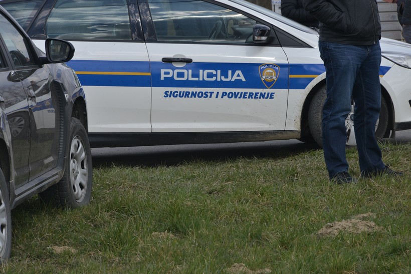 Vrbovec: Potukli se 53-godišnjak i maloljetnik
