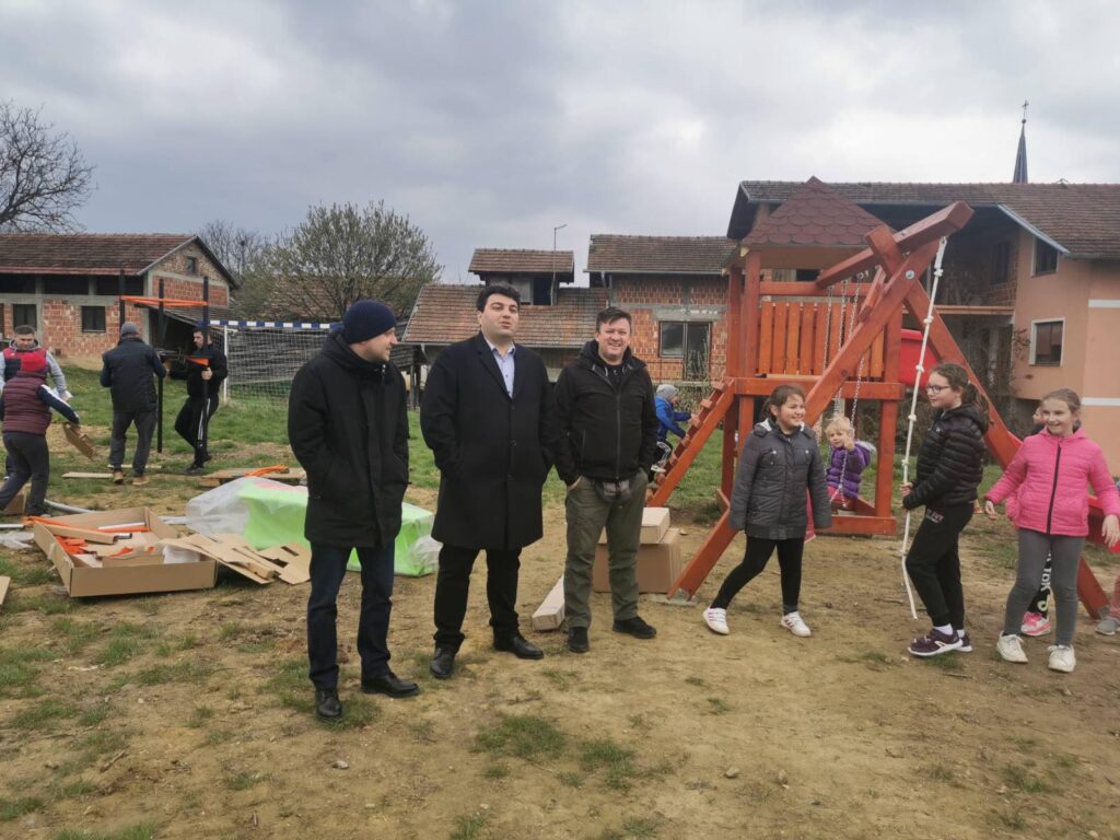 IMG-451422d34eb1a2ace7c8fee6ce3b8449-V