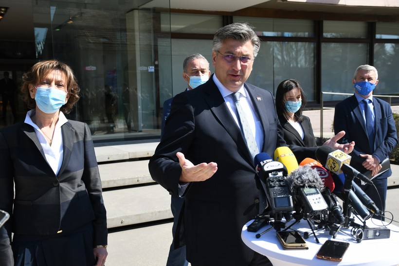 Koprivnica: Andrej Plenković sastao se s članovima Uprave Podravke