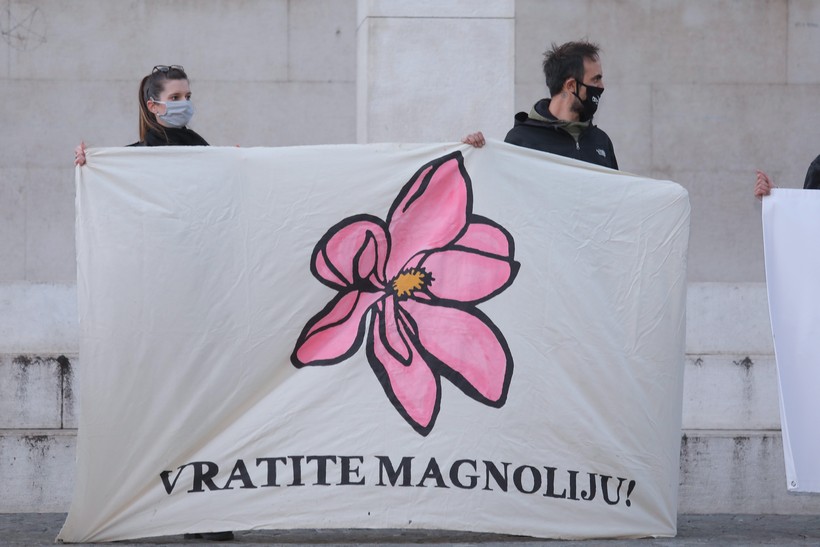 Zagreb: Inicijativa Vratite magnoliju obilježila treću obljetnicu početka uređenja Trga žrtava fašizma