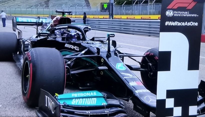 Mercedes: Hamiltonovo stražnje krilo bilo je veće samo 0.2 milimetra