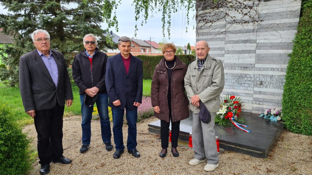 IMG-5165ebf4f1b4a5823d9c5e7cbdcd0889-V