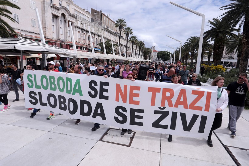 Split: Na Peristilu održan Svjetski prosvjed za slobodu