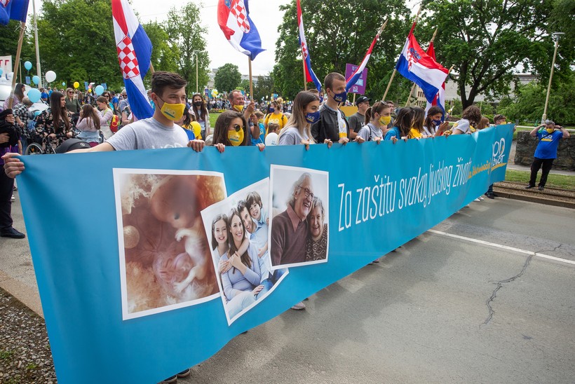 Osijek: Održan 2. Hod za život, obitelj i Hrvatsku