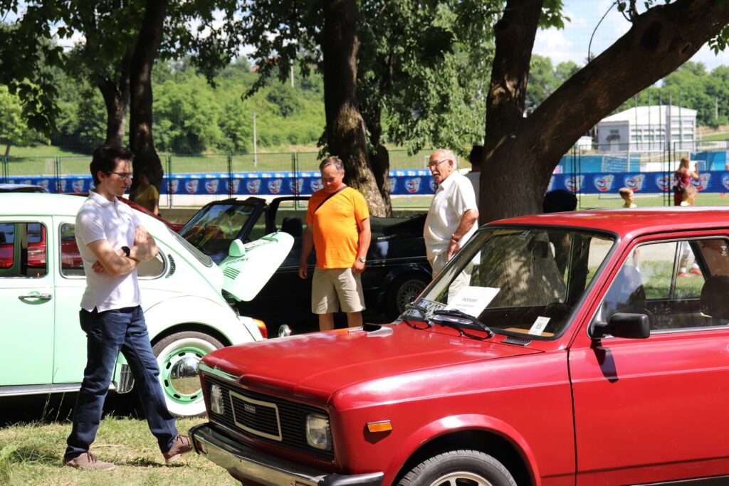 204403454_261058612445174_194343925478879643_n